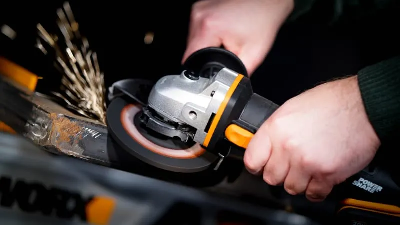 Угловая шлифмашина (болгарка) WORX WX803 20V 125мм аккумуляторная — детальное фото